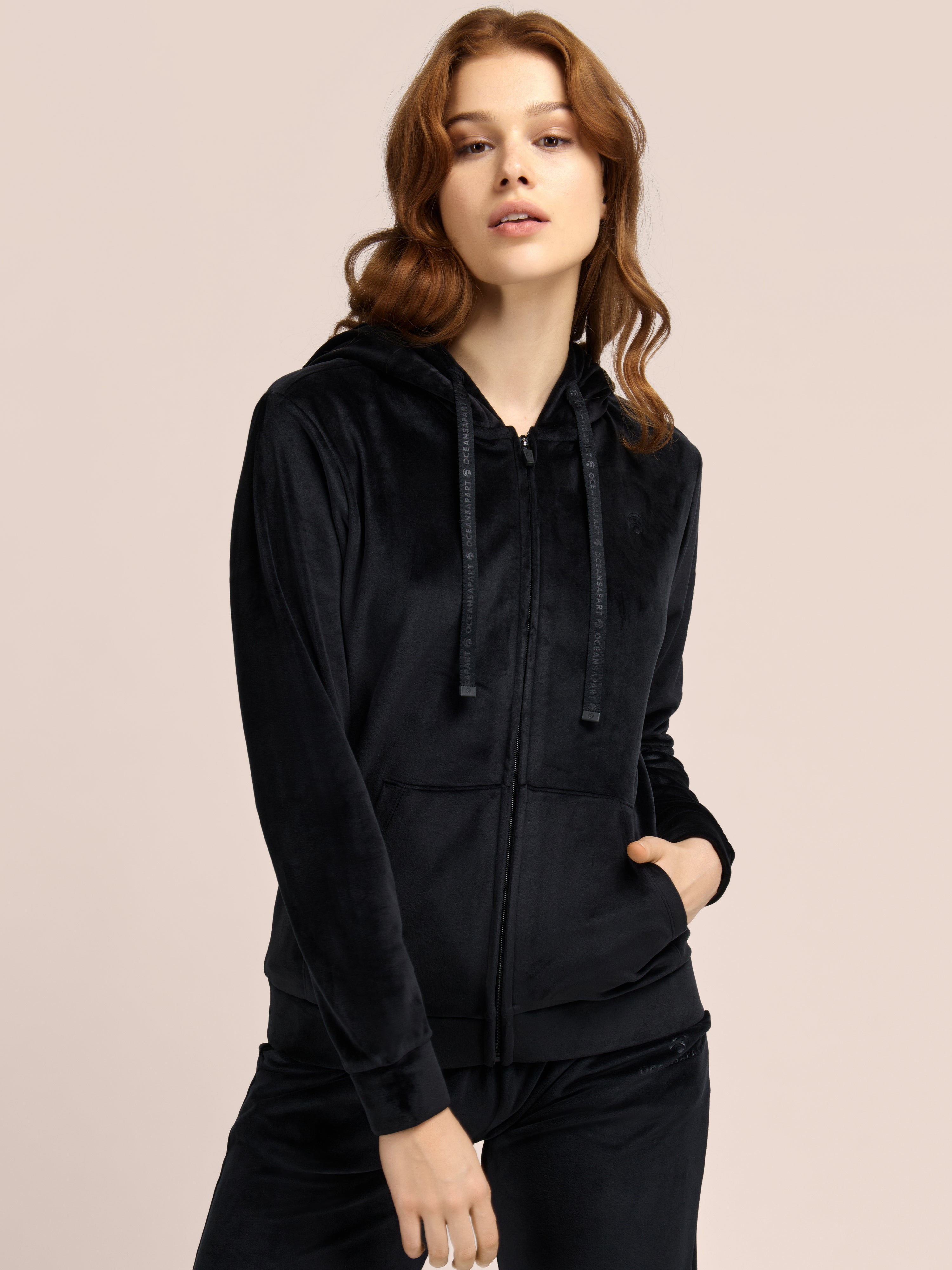 Kelly Zip Jacket - Yoga Hoody - Black
