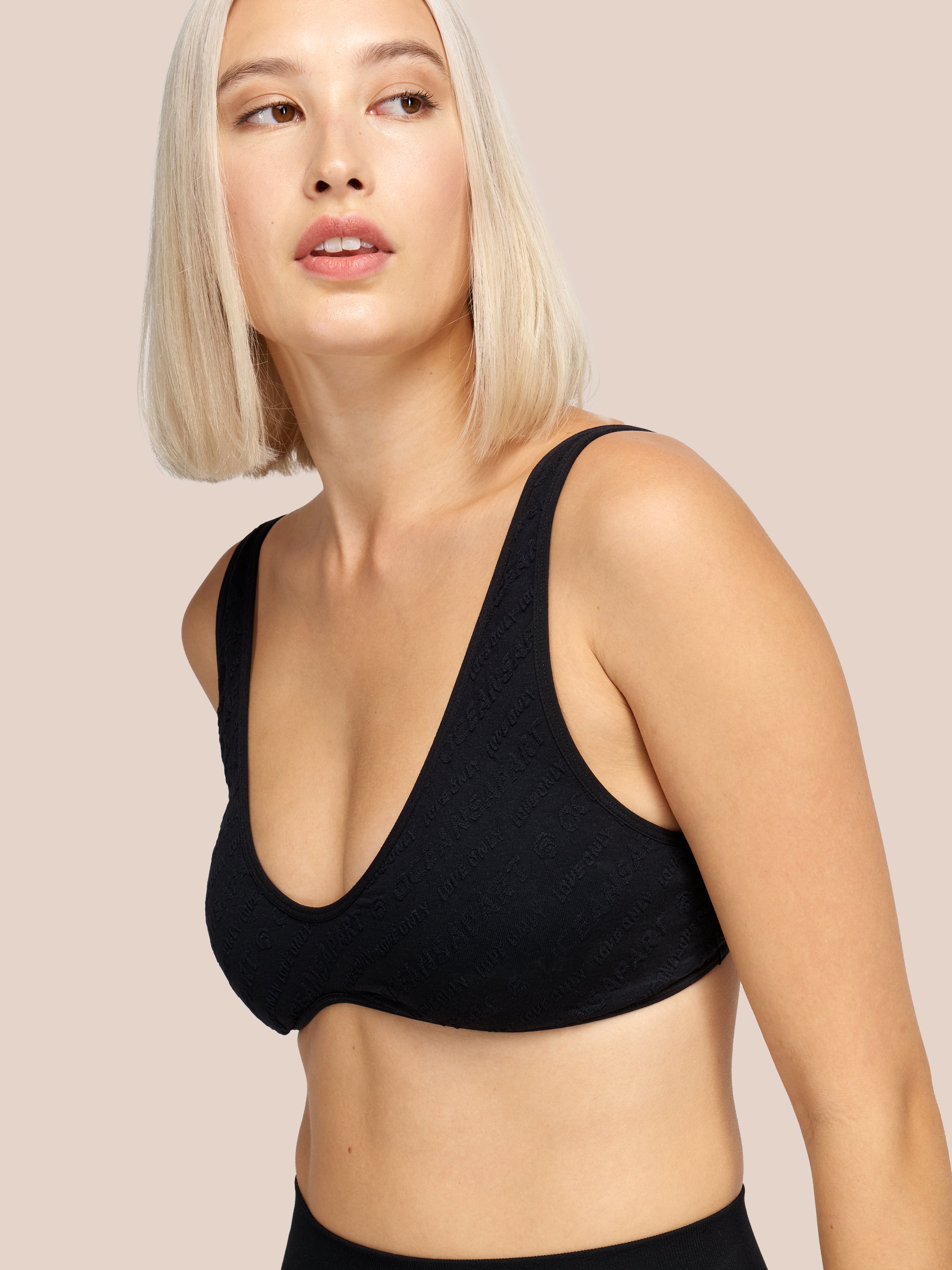 Michelle Bra - Yoga Bra - Black