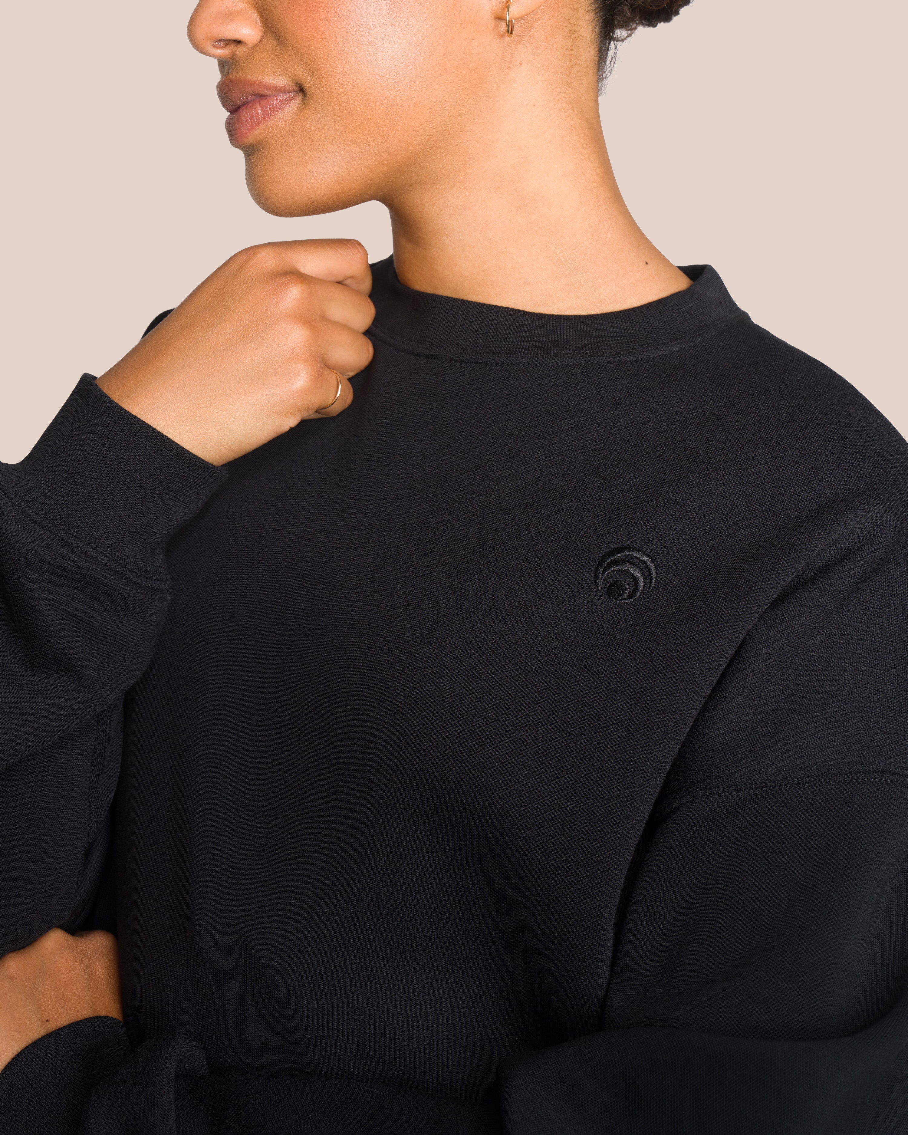 Gianna Sweat Set Deluxe - Black - Yoga Set