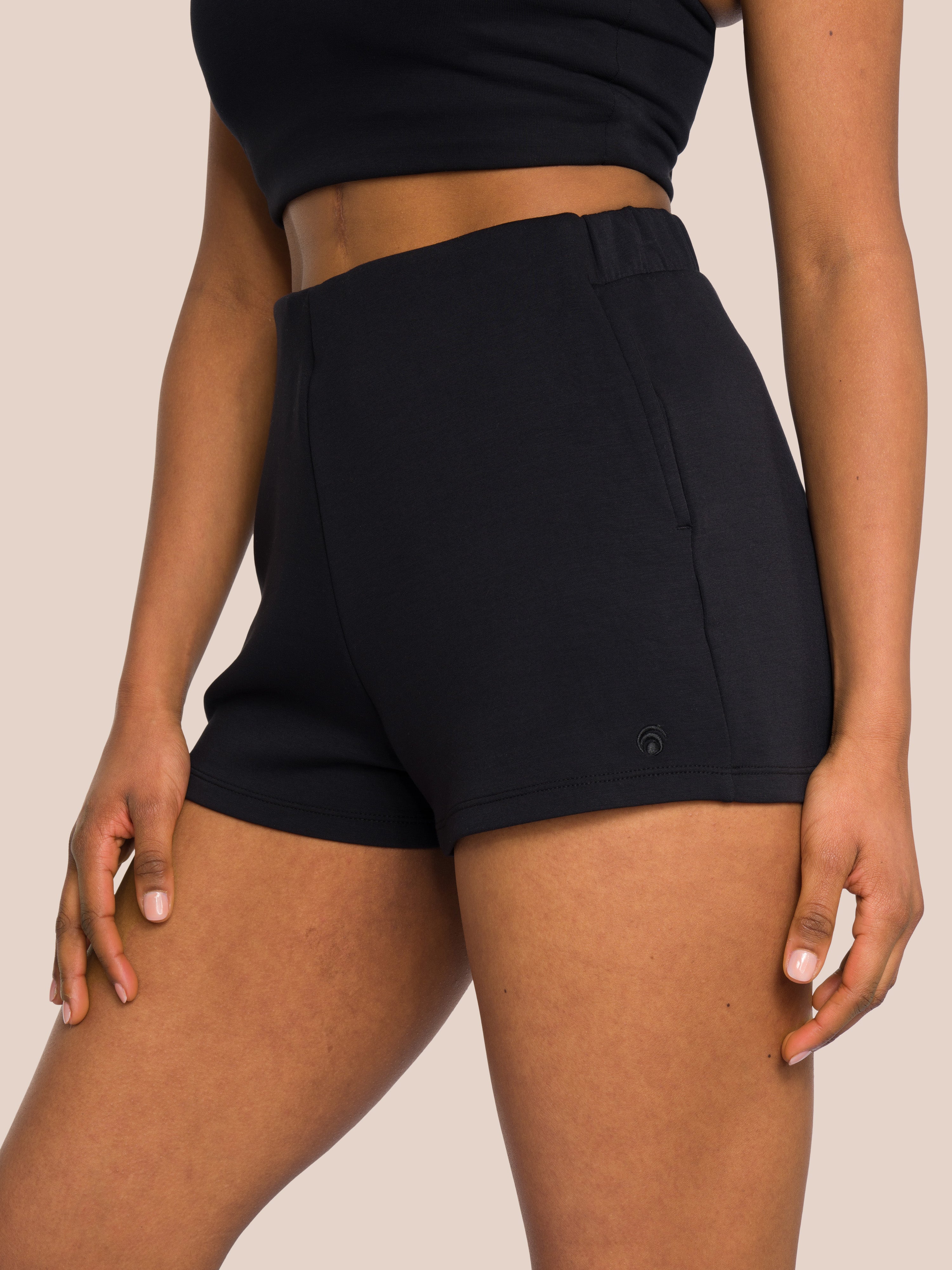 Cruz Brooke Short Set - Black - Yoga Set