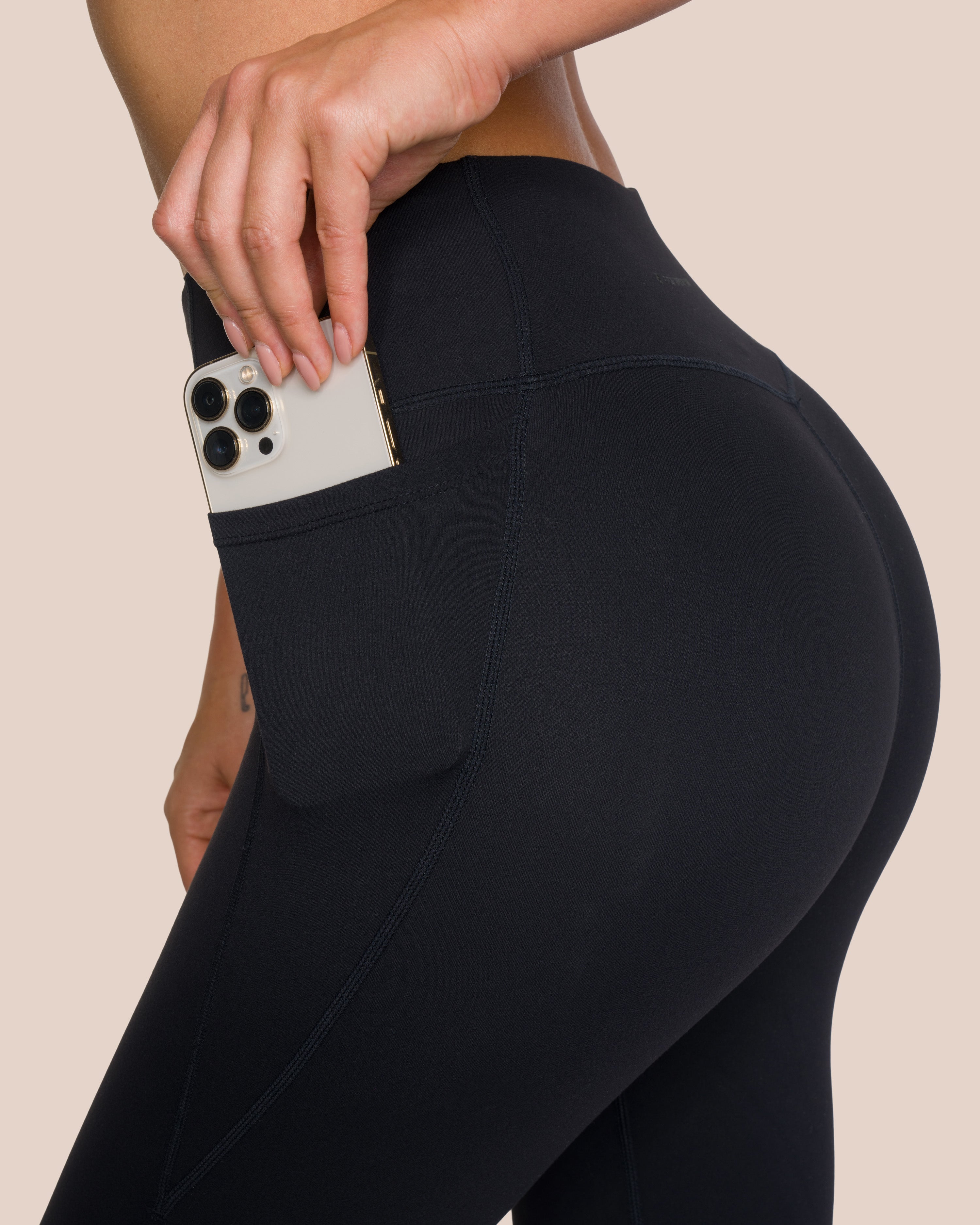 Shania Zip Set Deluxe - Black - Yoga Set