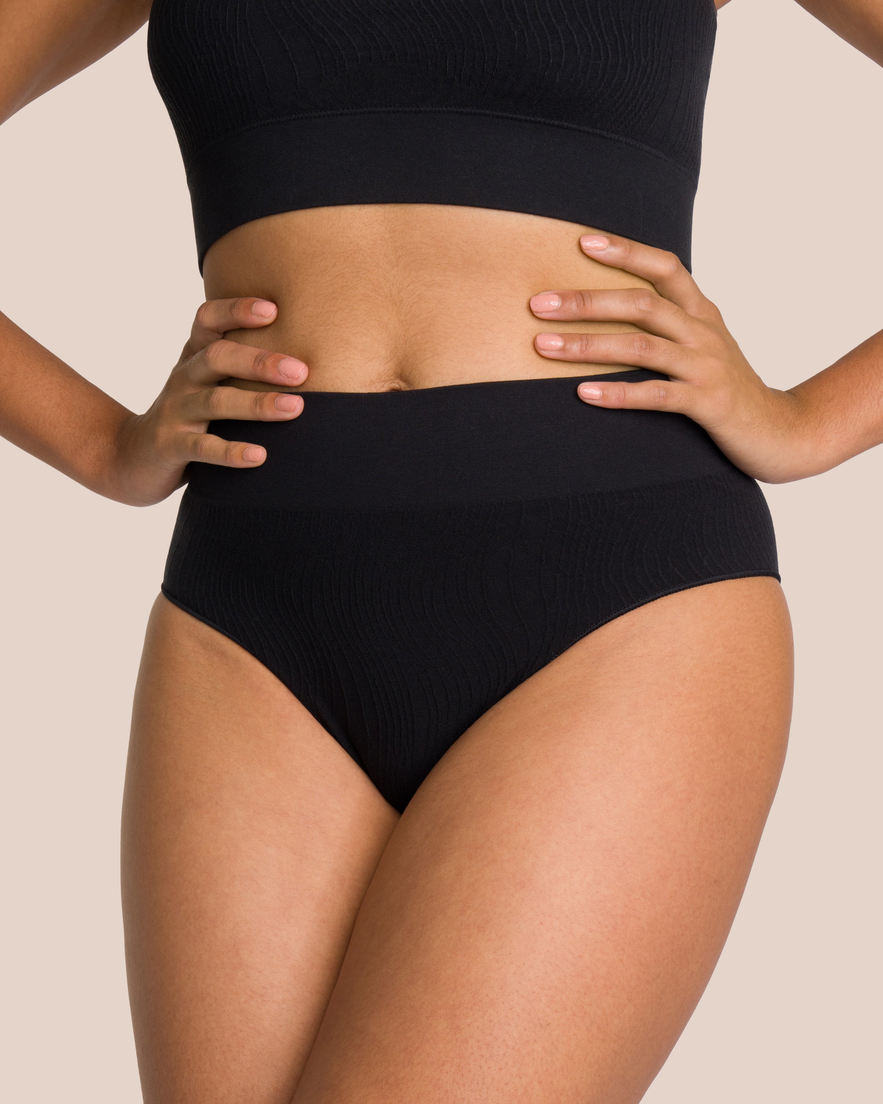 Joelle Pantie - Yoga Underwear - Black