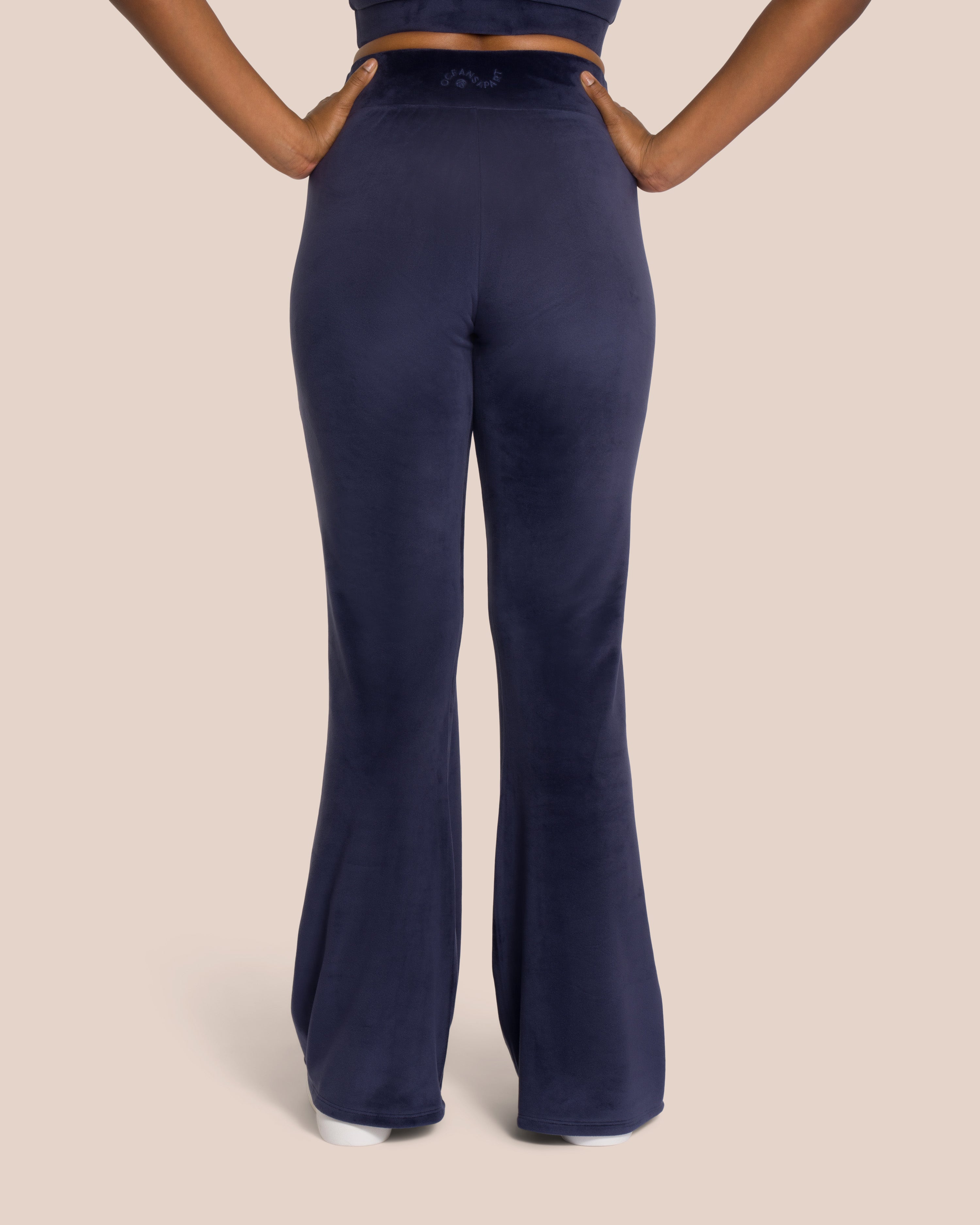 Kelly Flared Pant - Yoga Pant