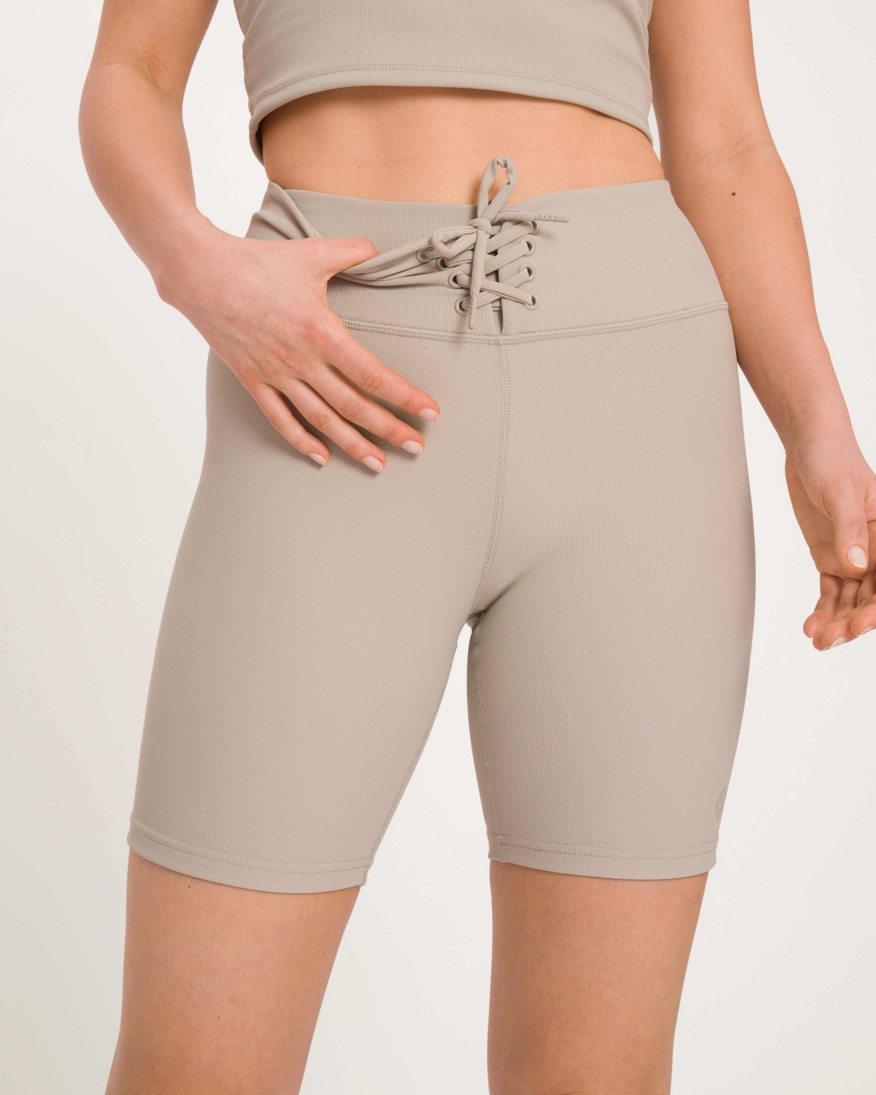 Talia Biker - Yoga Short - Grey