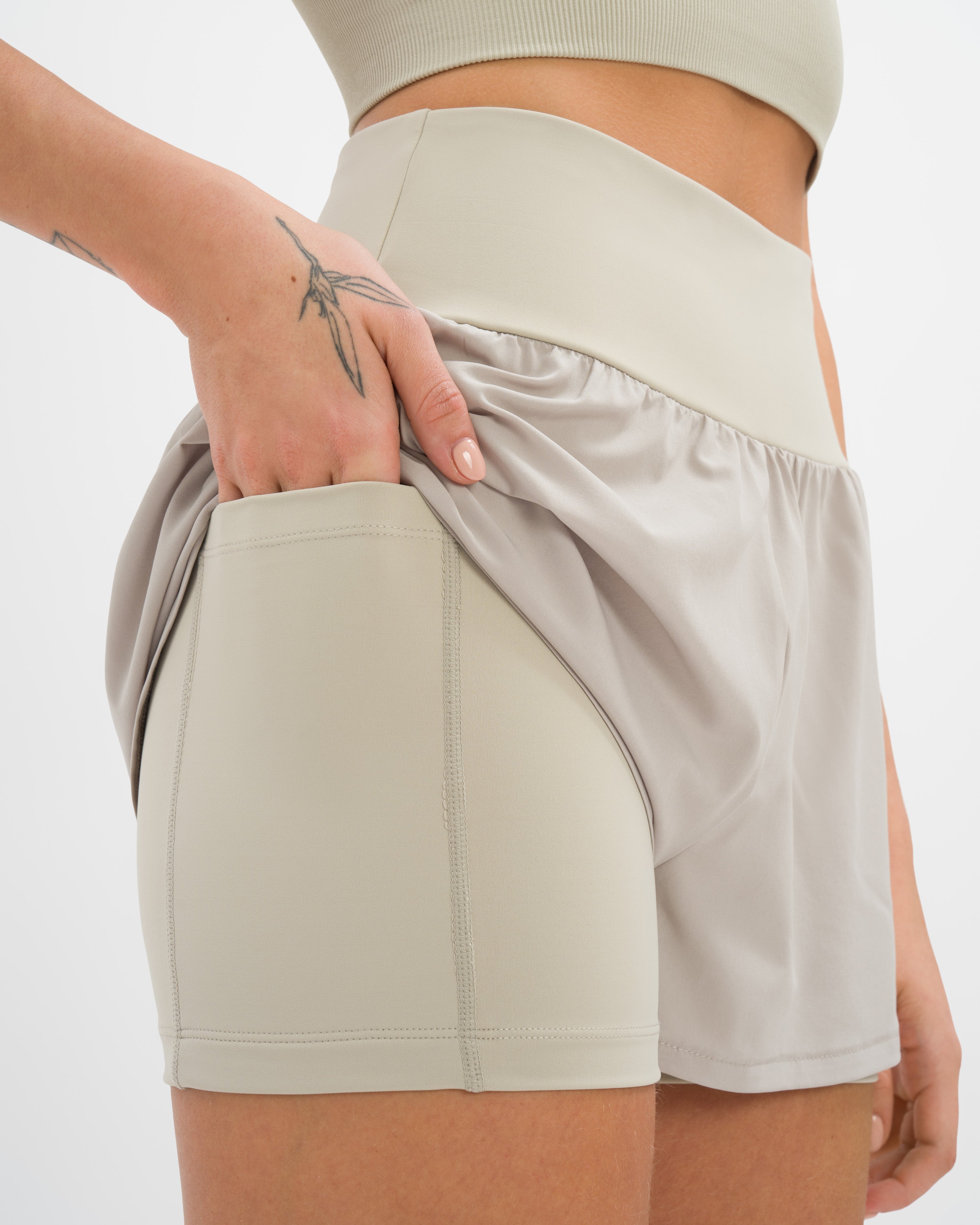 Athena Hotpant Set - Dove Grey - Yoga Set