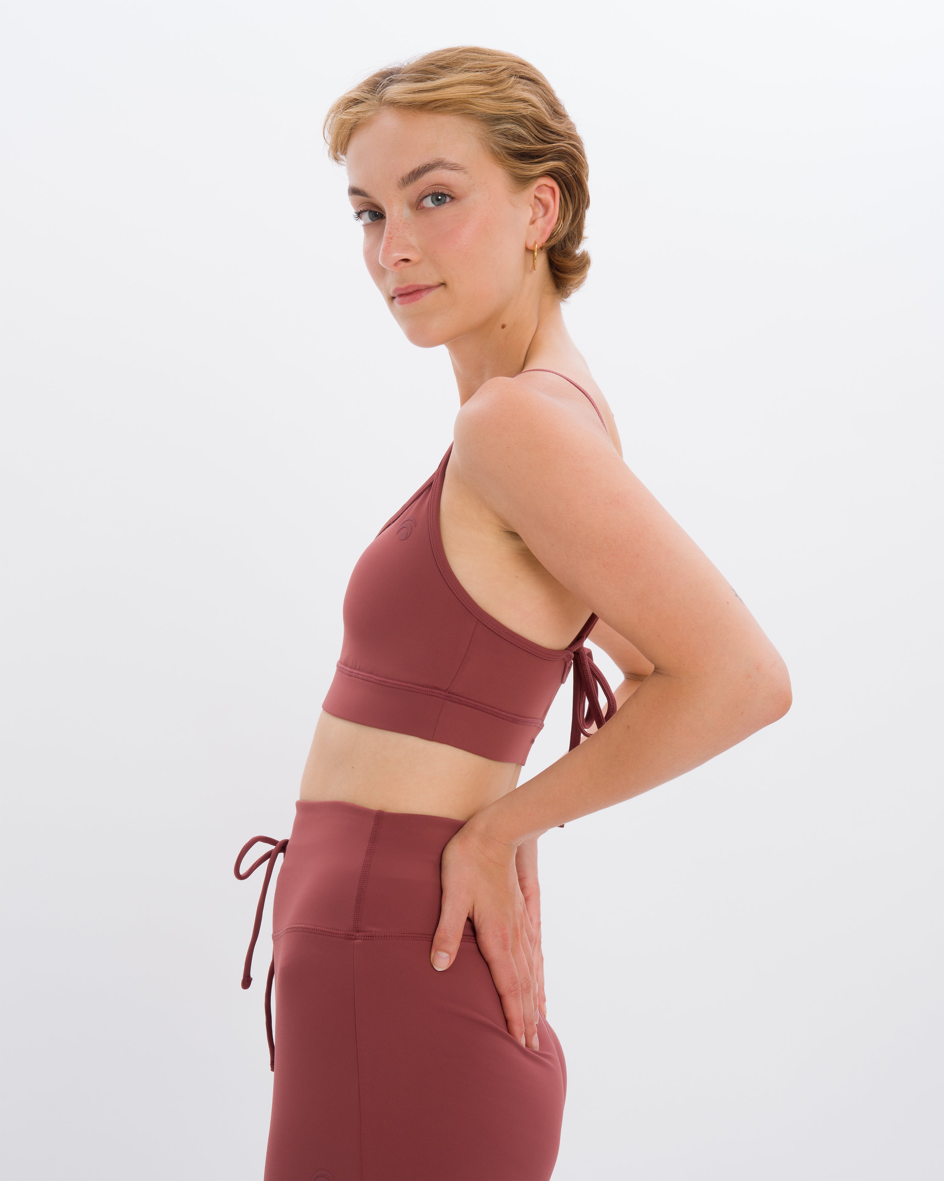 Eve Wideleg Set - Cayenne - Yoga Set