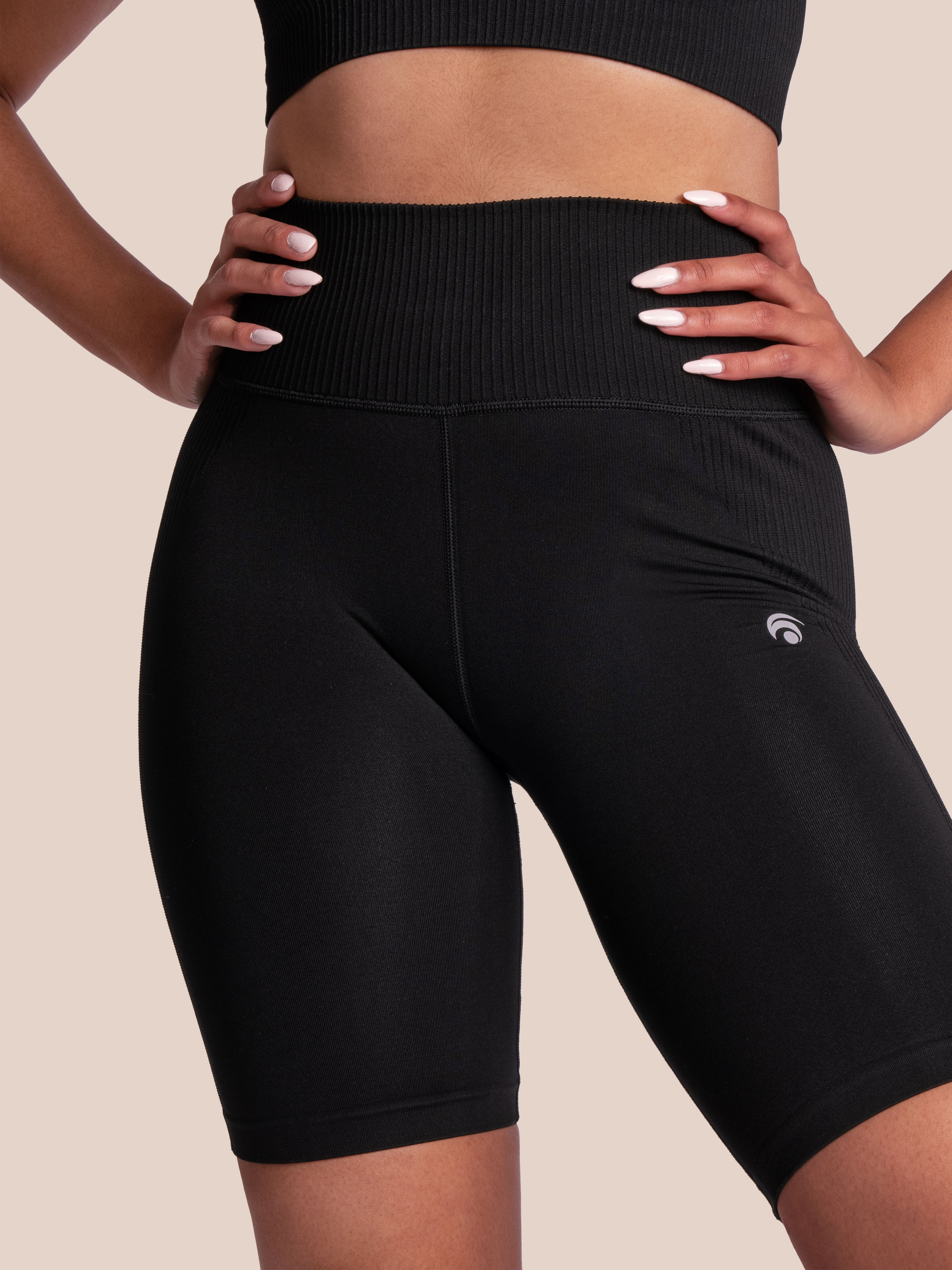 Sydney Short Set - Black - Yoga Set