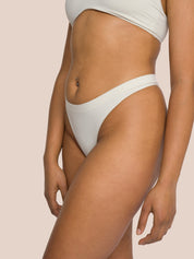 Cloudy Thong Set Deluxe - Black, Oak & Crystal White