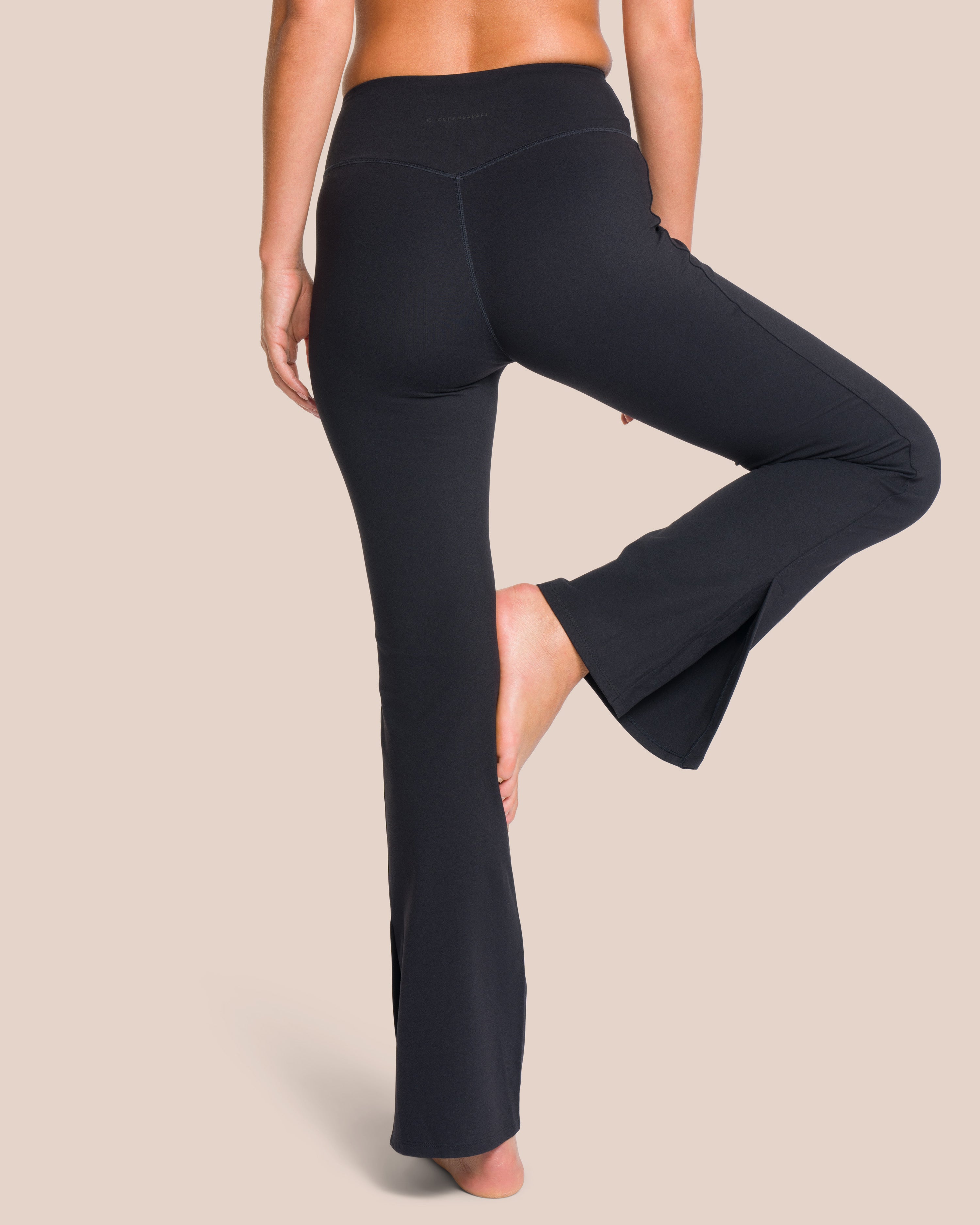 Shania Flared Set Deluxe Petite - Black