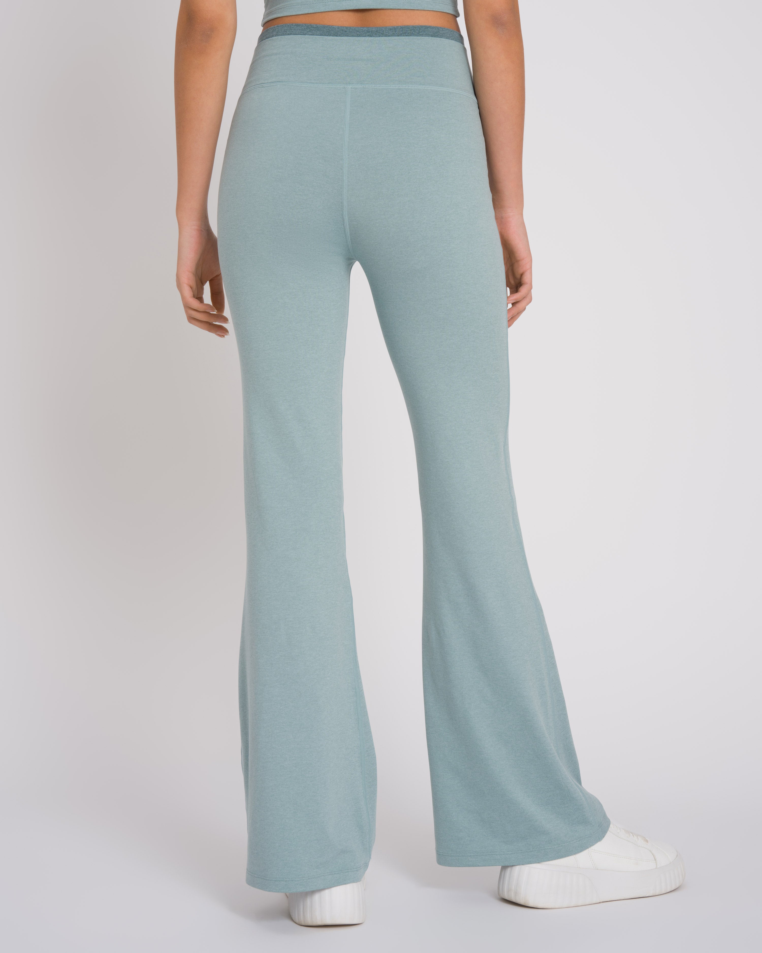 Dahlia Flared Pant Petite