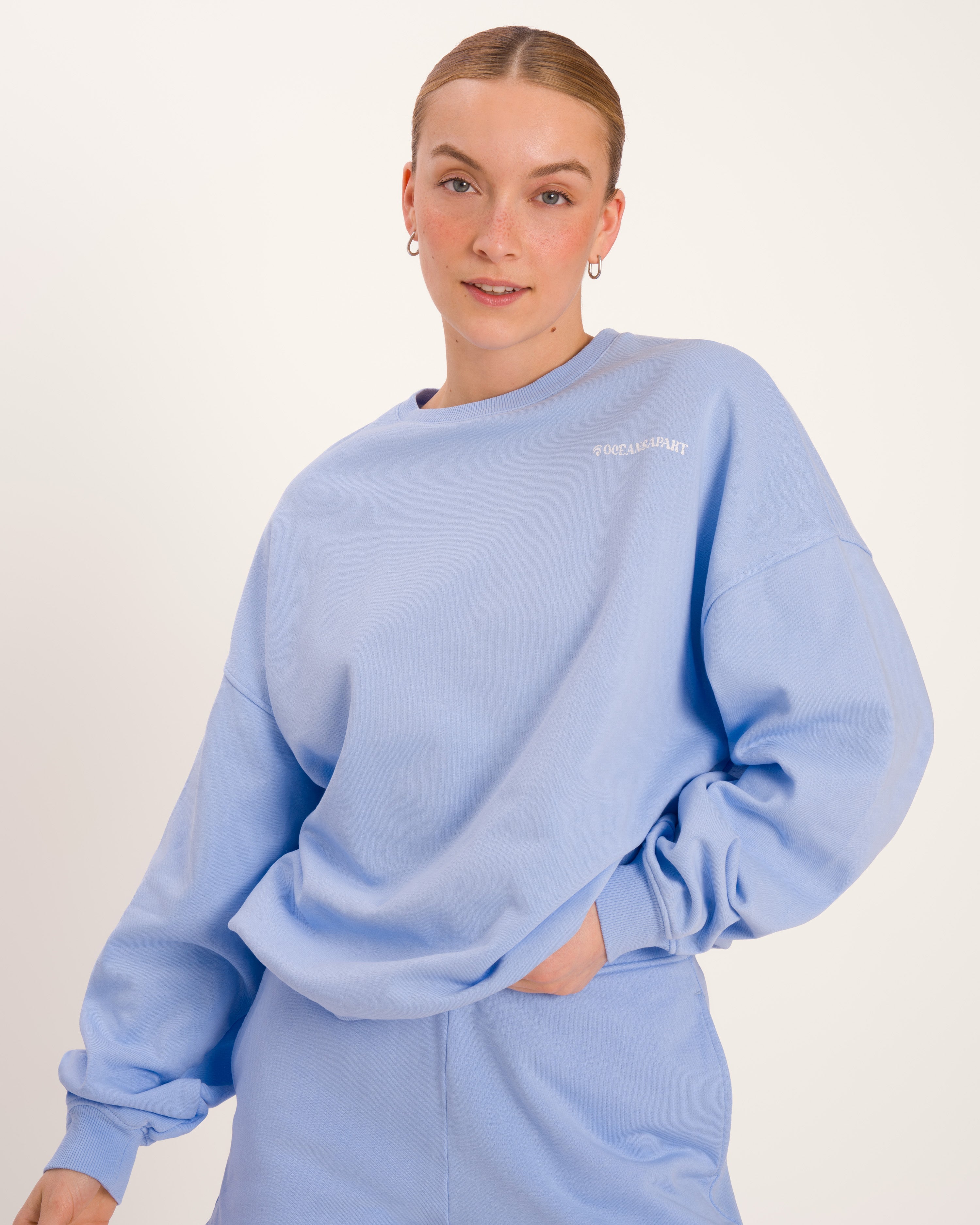 46327-serenity-blue_61.jpg
