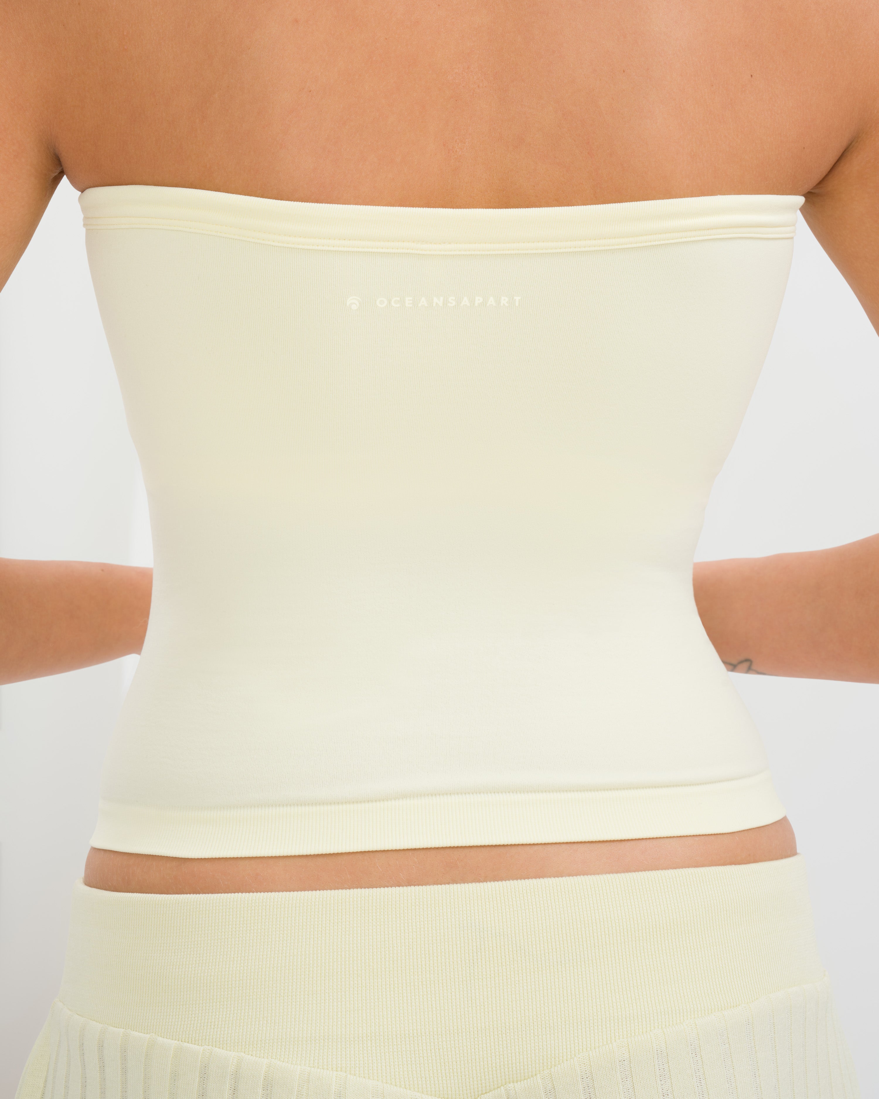 Aurelia Brooke Short Set - Light Silky Yellow
