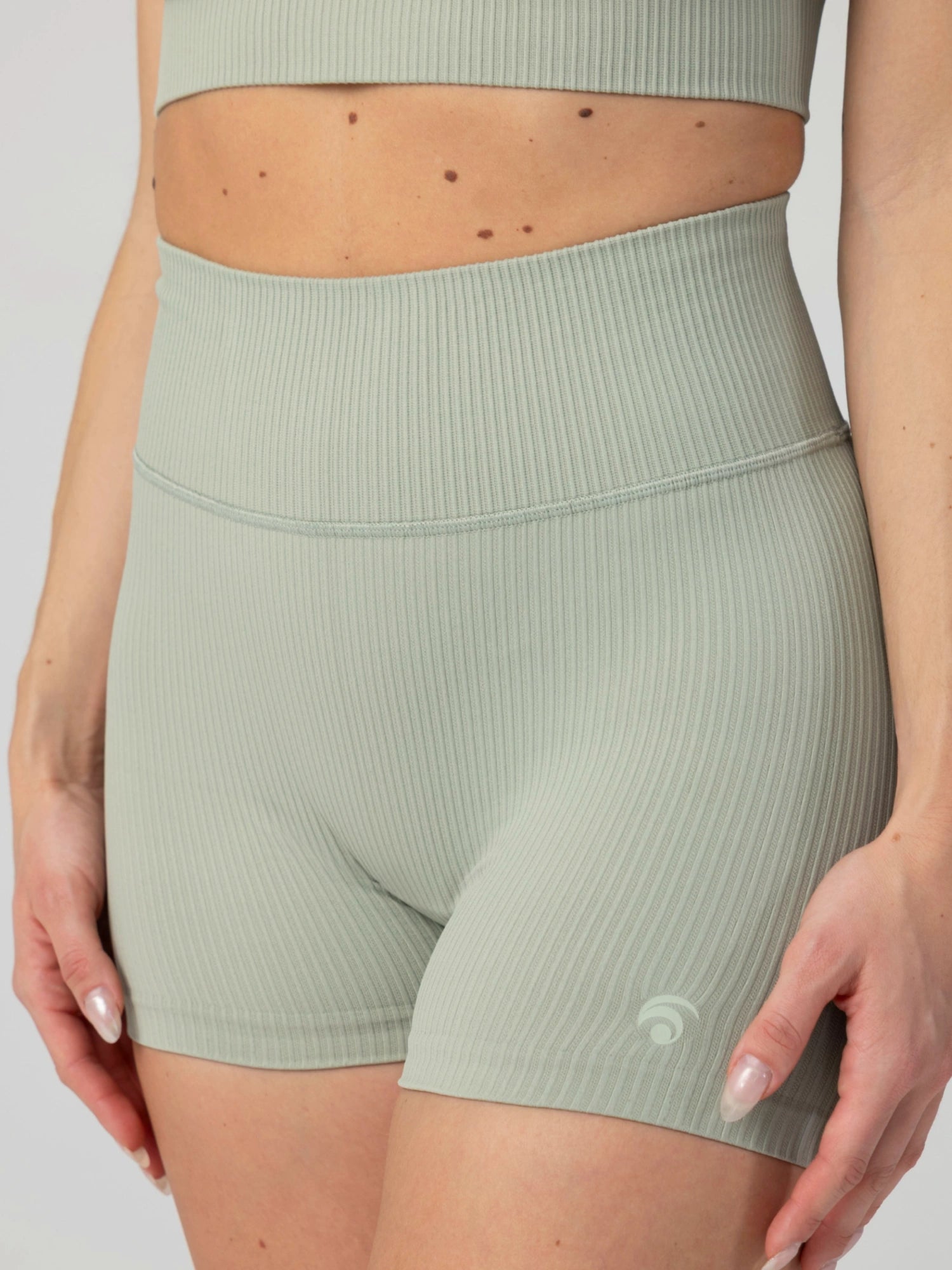 Maya Hotpant - Yoga Short - Green