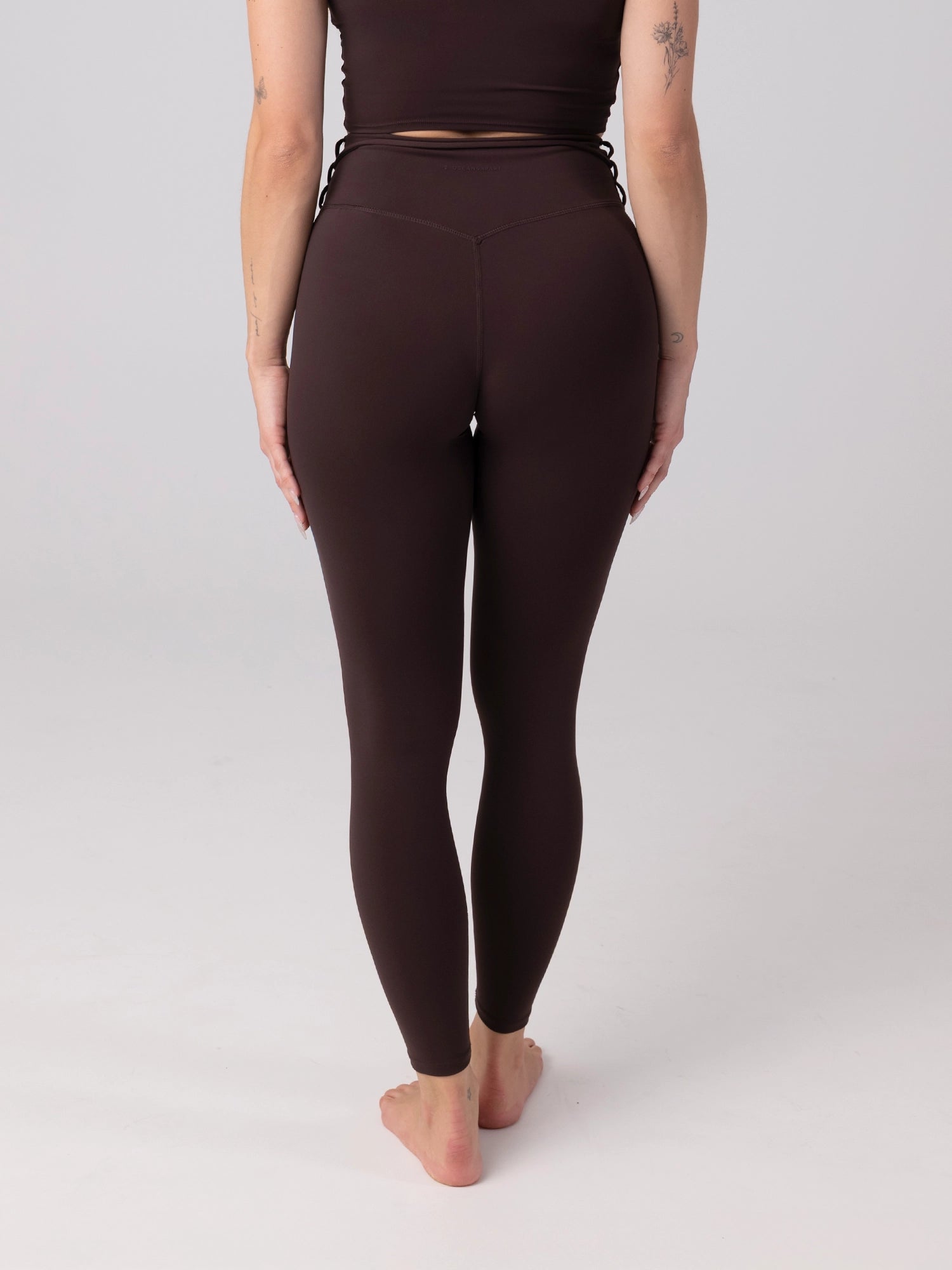 Gianna Set - Dark Oak - Yoga Set