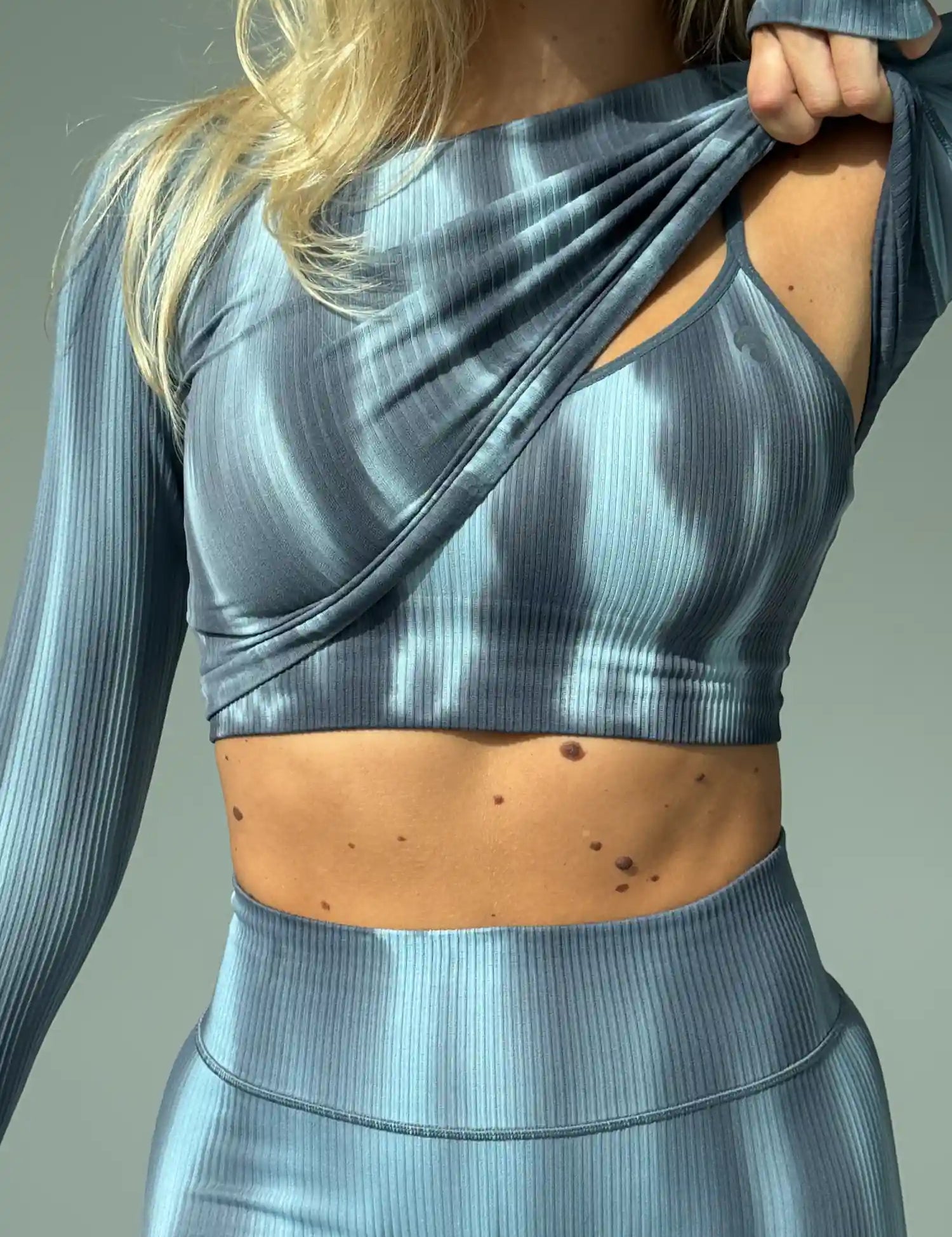 TRIXYlongsleeveMAYBRAPANTset_IceblueTieDye1_USP_01.webp