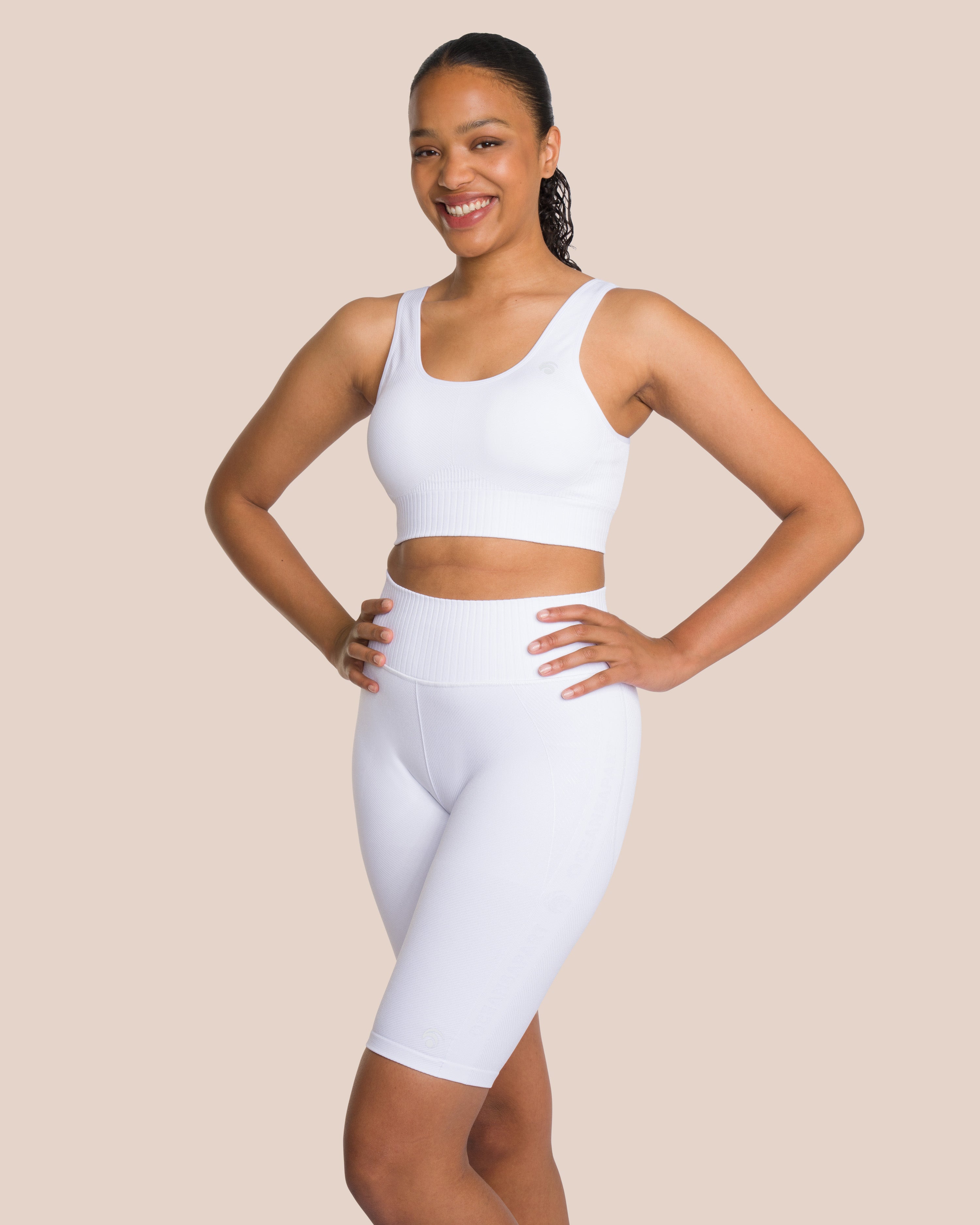 set-riley-short-white_01.jpg