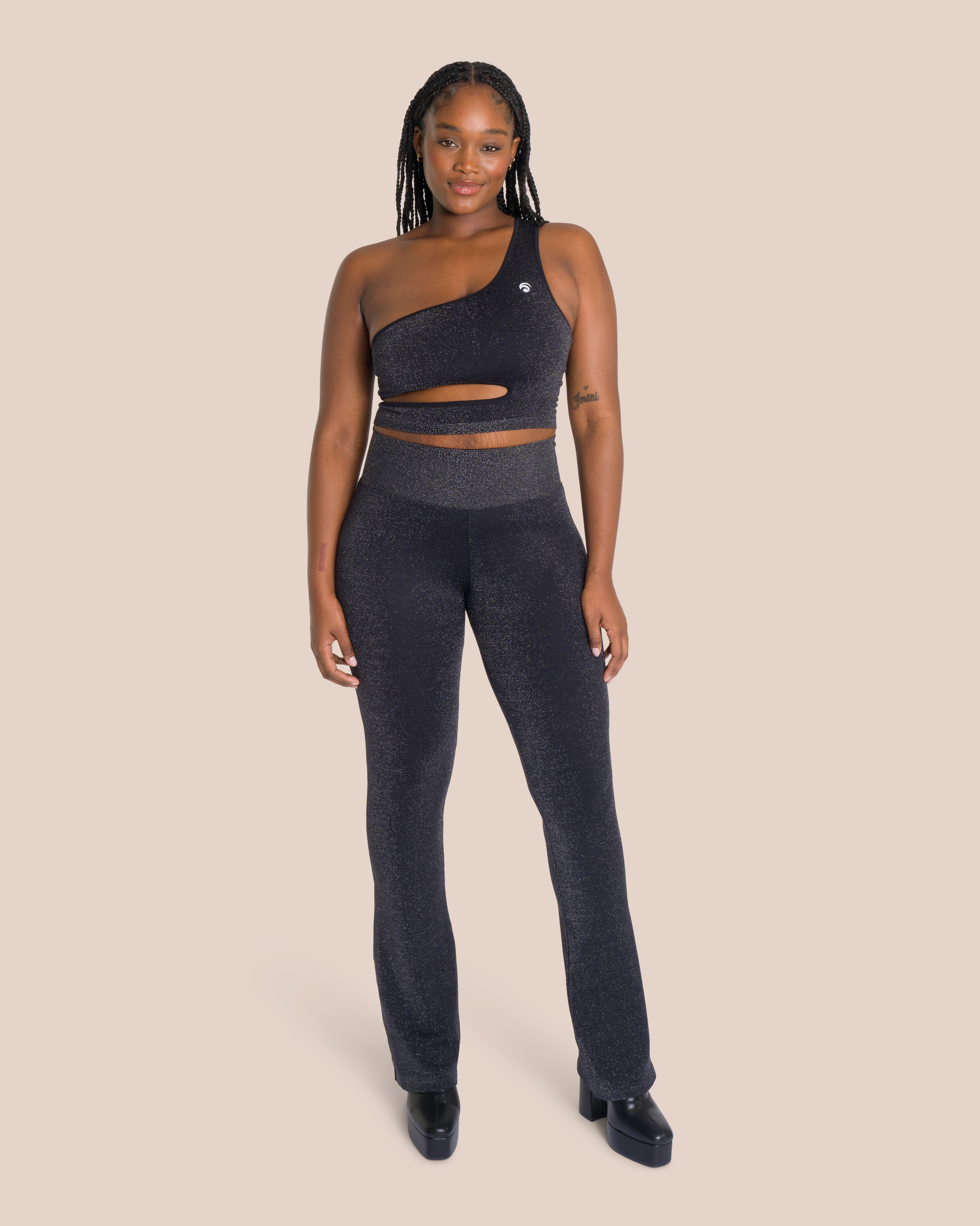 set-stella-flared-asymmetric-black_01.jpg