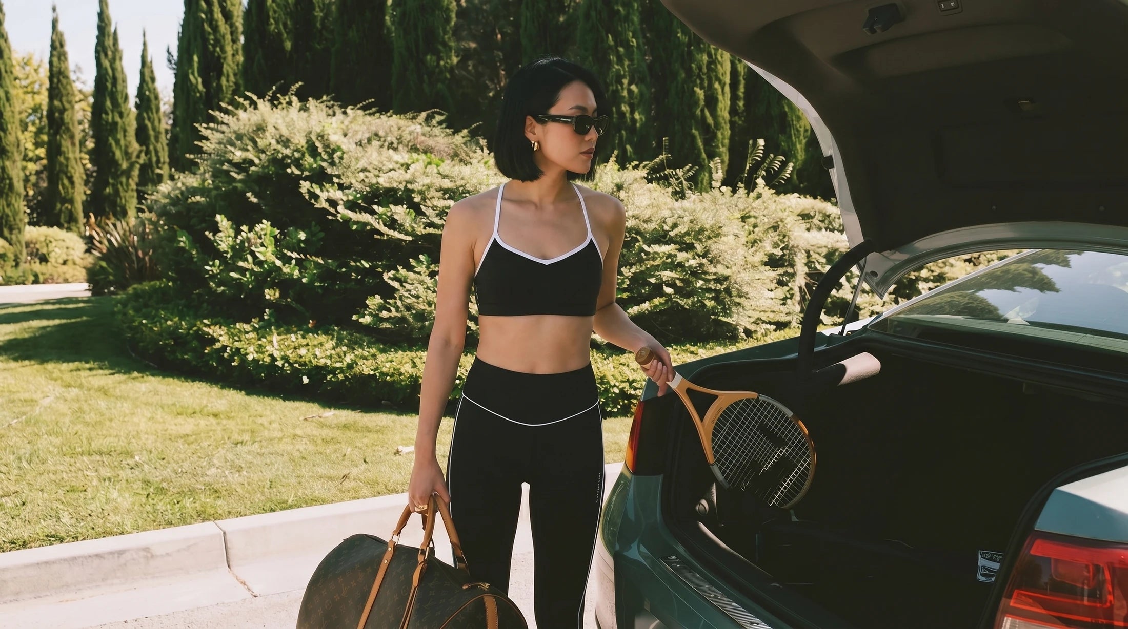 shop_by_color_black_SN-161_variant.webp